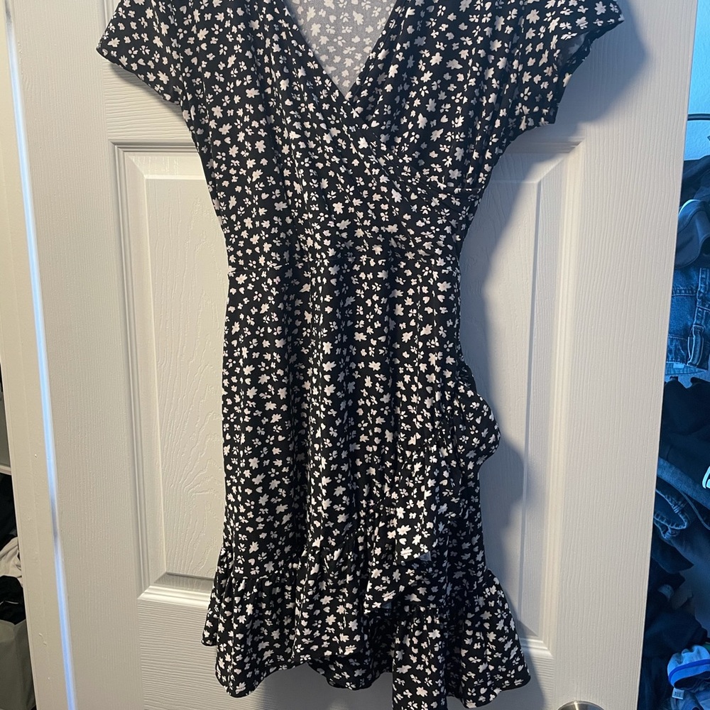 Women’s large FashionNova never worn dress
